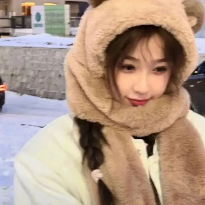 蕾哈娜内衣秀4 封面